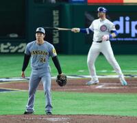 　７回、ハップを空振り三振に仕留める工藤（撮影・金田祐二）