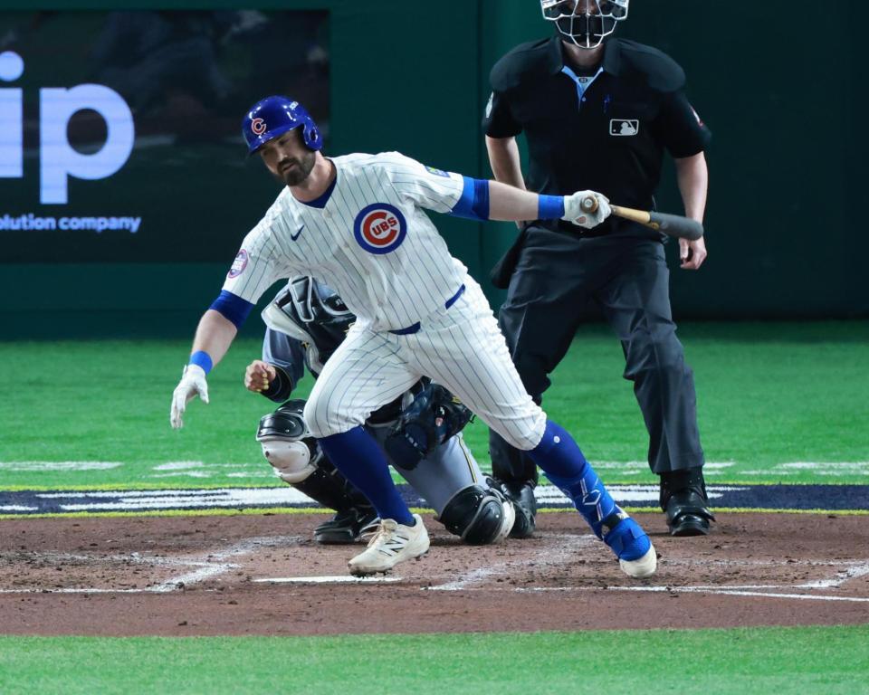 　３回、三飛に終わったバーティー（撮影・金田祐二）