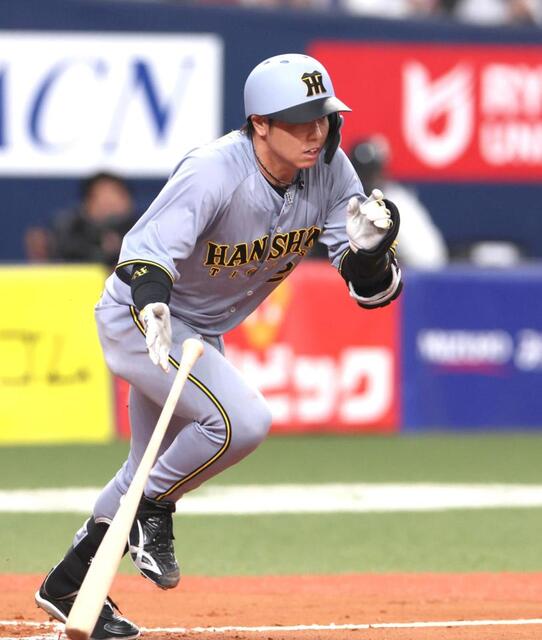 阪神・梅野が1点差に迫るタイムリー 3打数3安打、打率