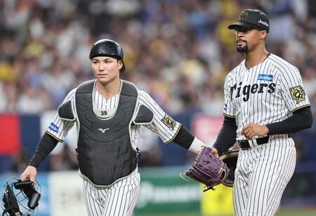 　５回までデュプランティエを好リードする栄枝（撮影・田中太一）