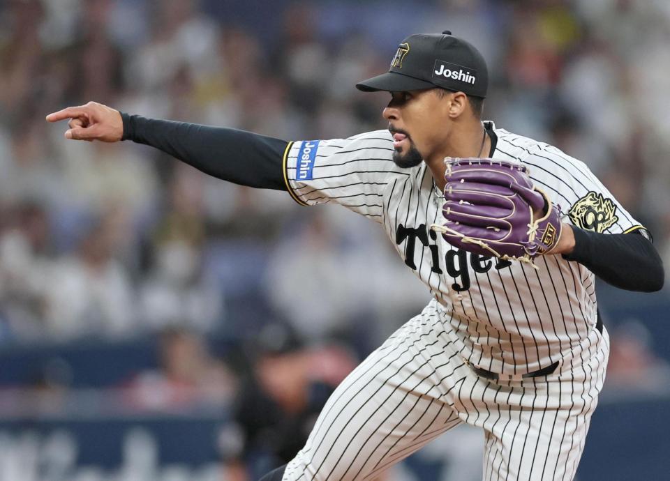 　先発し、投げ込むデュプランティエ（撮影・田中太一）
