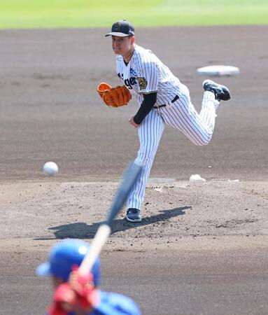 　中日打線を相手に力投する大竹（撮影・立川洋一郎）