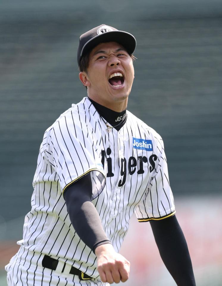 　気合の入った表情を見せる才木（撮影・中田匡峻）