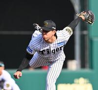 　８回、５番手で登板する工藤（撮影・西田忠信）