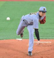 　力投する先発の才木（撮影・伊藤笙子）