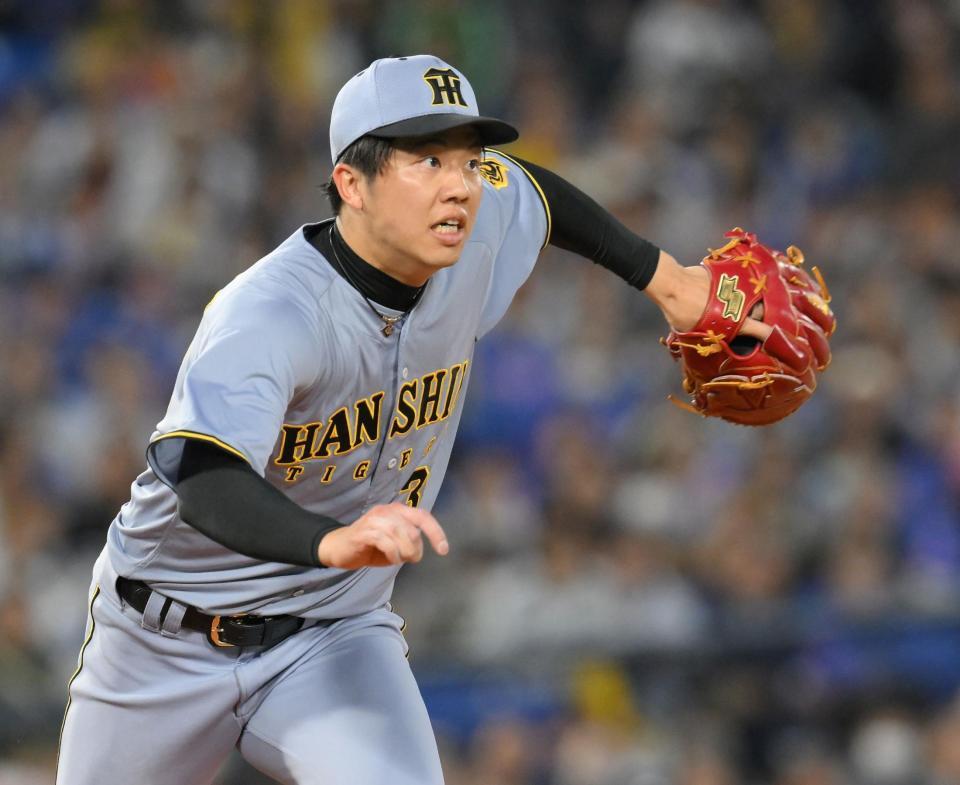 　３回、佐野を一ゴロに抑えた才木（撮影・伊藤笙子）