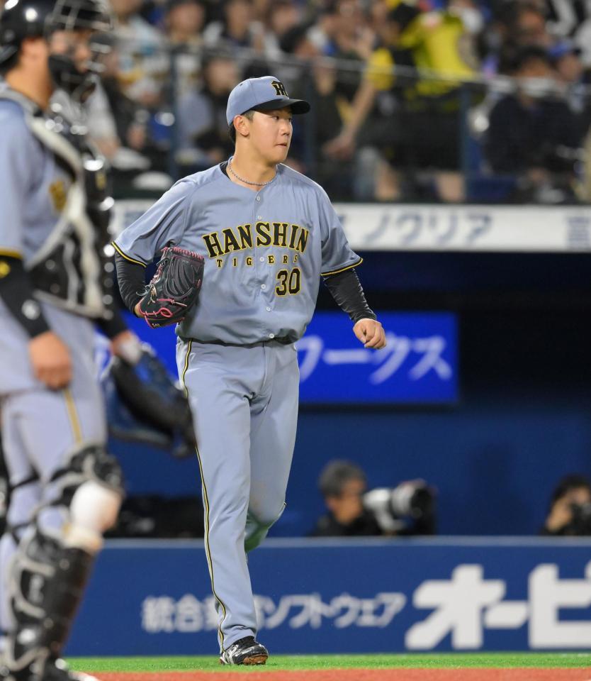 　３回、三森に同点適時二塁打を浴びた門別（撮影・伊藤笙子）