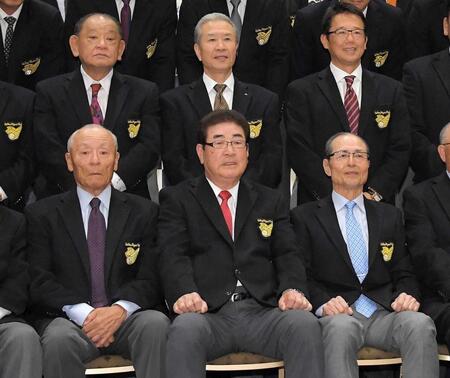 長嶋氏「名投手でした」　王氏「真っすぐ印象的」　名勝負繰り広げた戦友・小山正明氏との別れを惜しむ