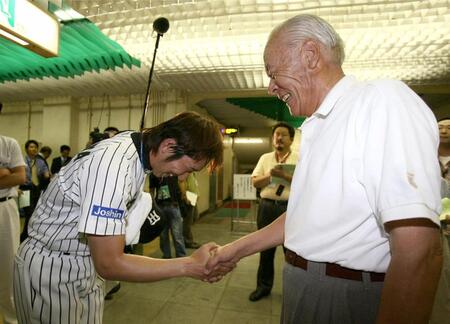 死去の小山さん 2週間前に「阪神戦、テレビで見とるよ」「藤川監督、いろいろ考えながら頑張っとるね」