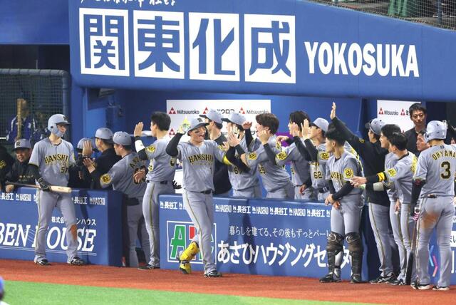 阪神・森下Ｖ弾 天国の小山さんに届けた