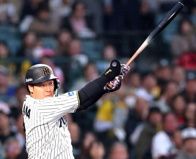 阪神・大山 魚雷バットで初回先制打 実戦ではチーム初使用 “完全