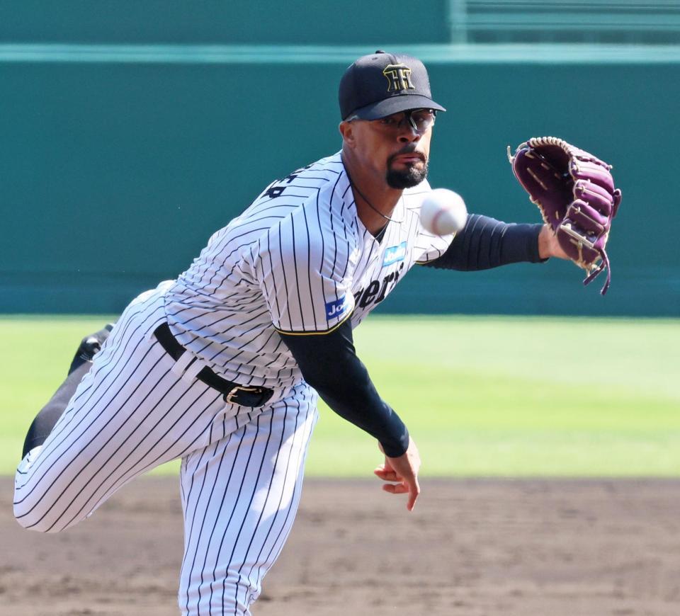 　巨人打線を相手に力投するデュプランティエ（撮影・立川洋一郎）