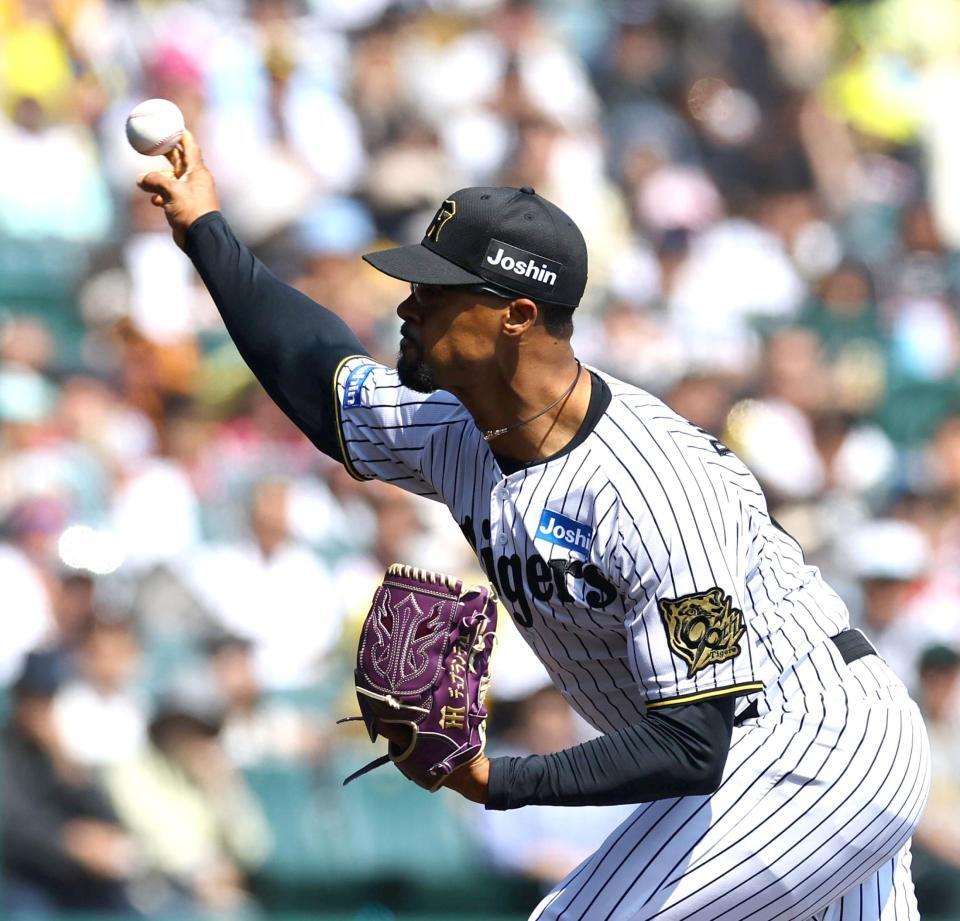 　先発し力投するデュプランティエ（撮影・山口登）