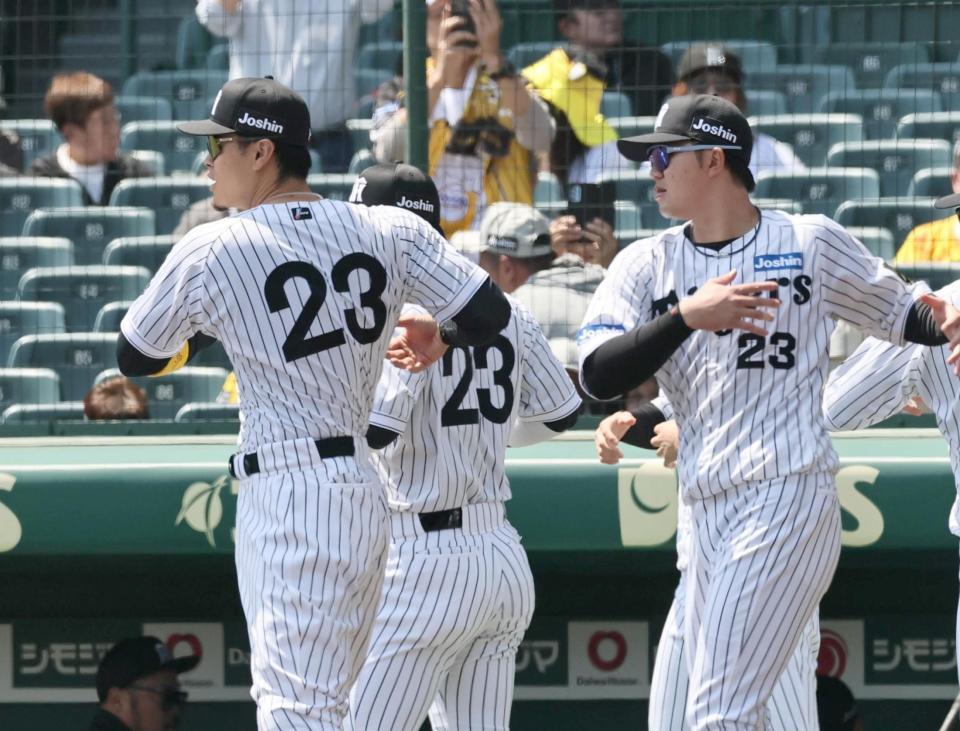 阪神 背番号23の特別ユニをオークションへ 球団社長が発表 阪神 背番号23の特別ユニをオークションへ 球団社長が発表