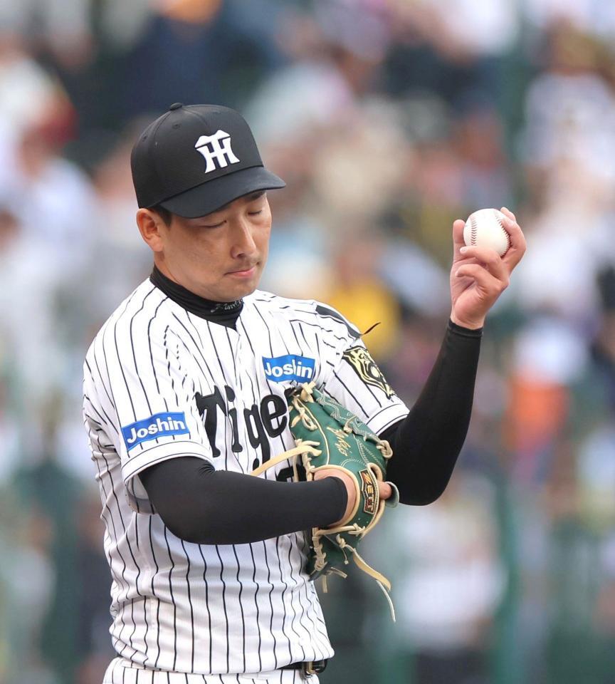　９回、岸田に勝ち越し適時打を許した岩崎（撮影・北村雅宏）