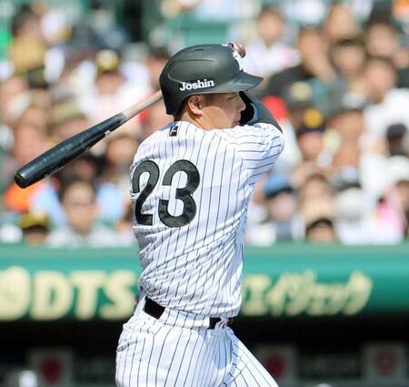　１回、先制打を放つ大山