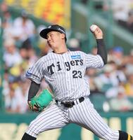 　先発し力投する伊原（撮影・北村雅宏）