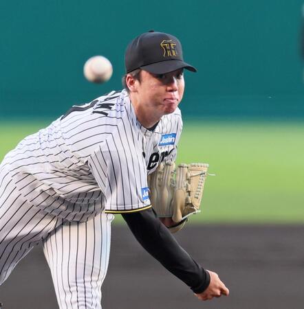 　ヤクルト打線を相手に力投する村上（撮影・立川洋一郎）