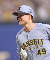 　３回、二ゴロに倒れて悔しがる大竹（撮影・北村雅宏）