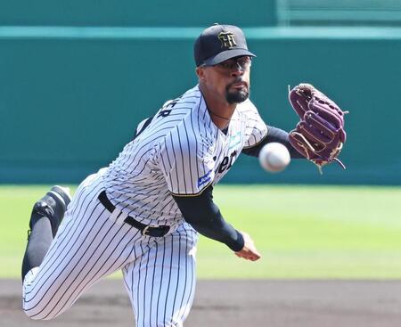 　ヤクルト打線を相手に力投するデュプランティエ（撮影・立川洋一郎）