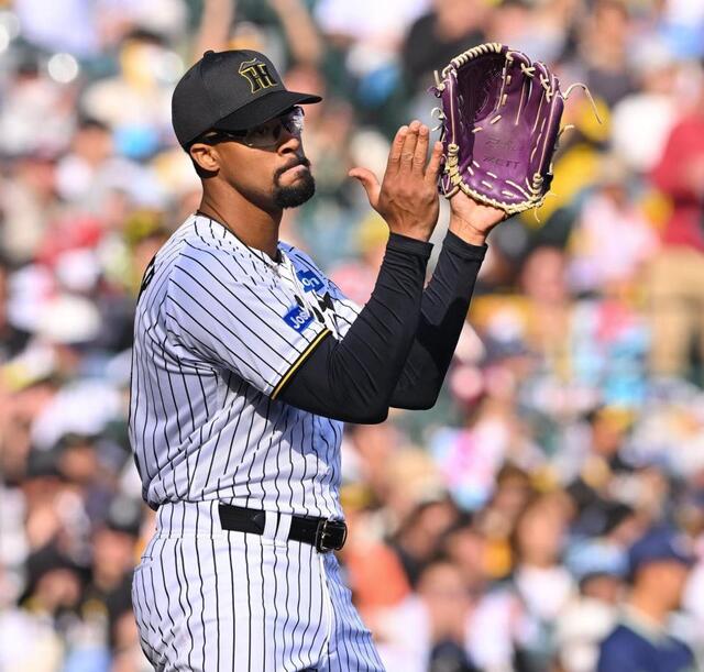 阪神・デュプランティエが来日初勝利の権利を持って降板 6回4安打無