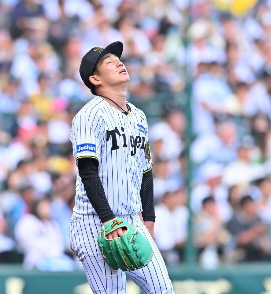 　７回、増田珠に２点三塁打を許した伊原（撮影・西田忠信）