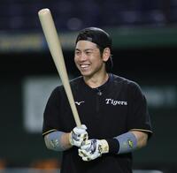 　笑顔を見せる梅野（撮影・田中太一）