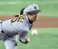 　先発し、投げ込む才木（撮影・田中太一）