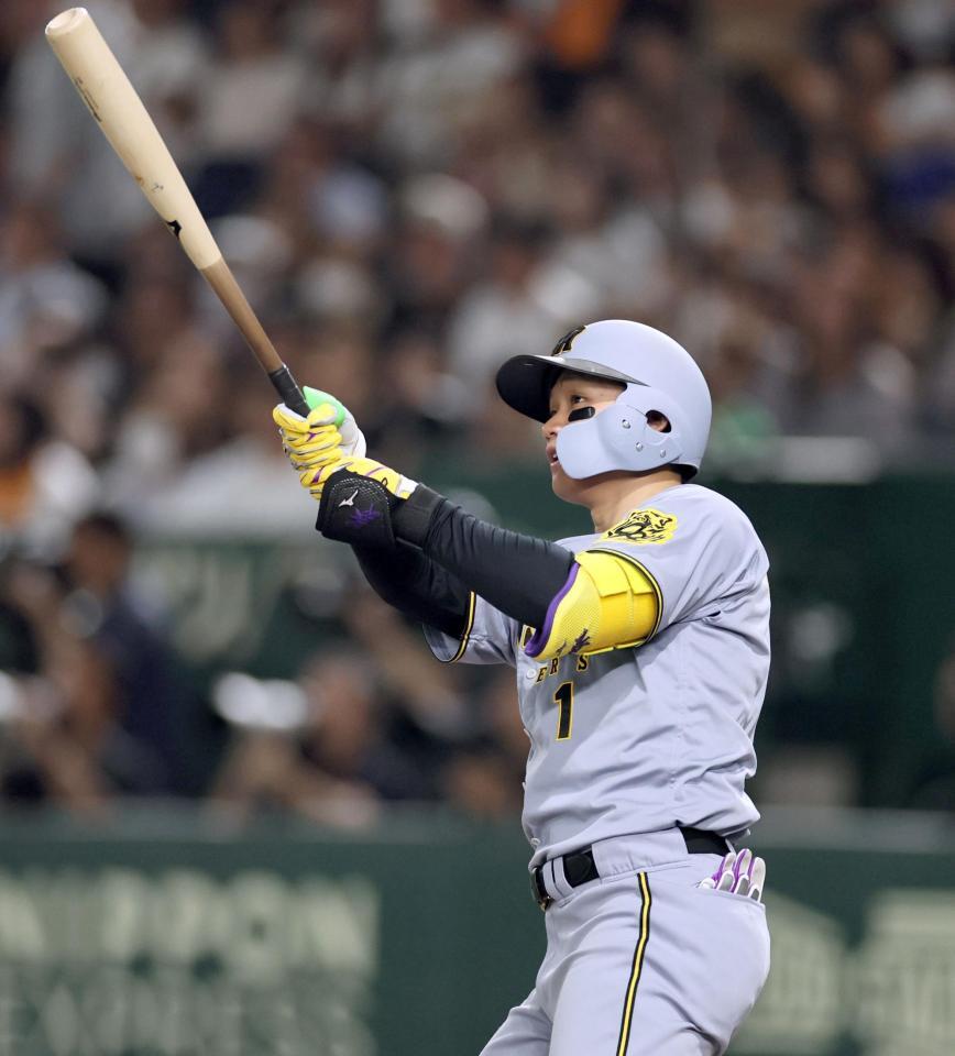 　４回、ソロを放つ森下（撮影・田中太一）