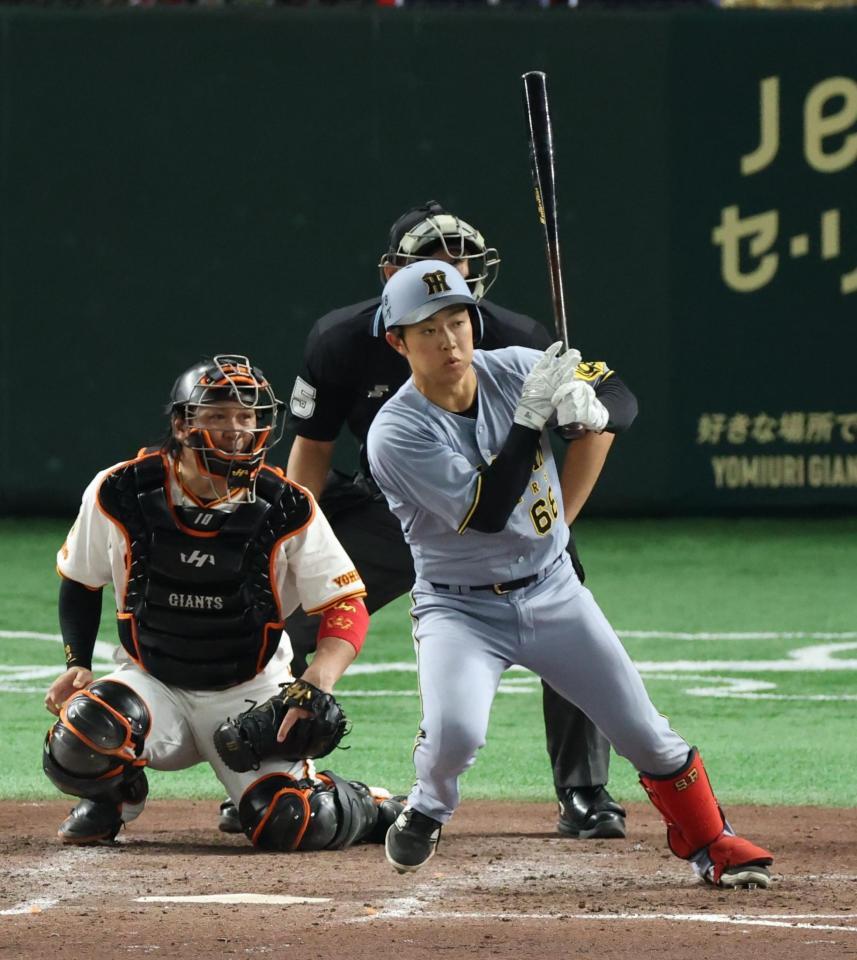 　５回、三塁内野安打を放つ中川（撮影・金田祐二）