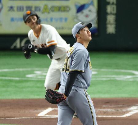 　１回、若林に先制２ランを浴びる門別（撮影・金田祐二）