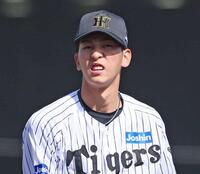 　７回、マウンド上で引き締まった表情を見せる今朝丸（撮影・北村雅宏）