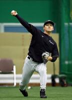 　キャッチボールする木下（撮影・山口登）