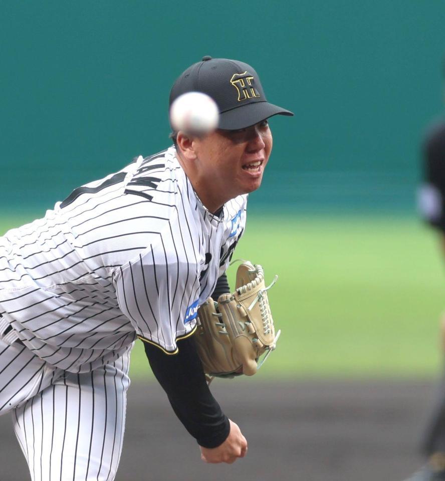 　力投する先発の村上（撮影・北村雅宏）