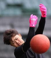 　トレーニングする中川（撮影・北村雅宏）