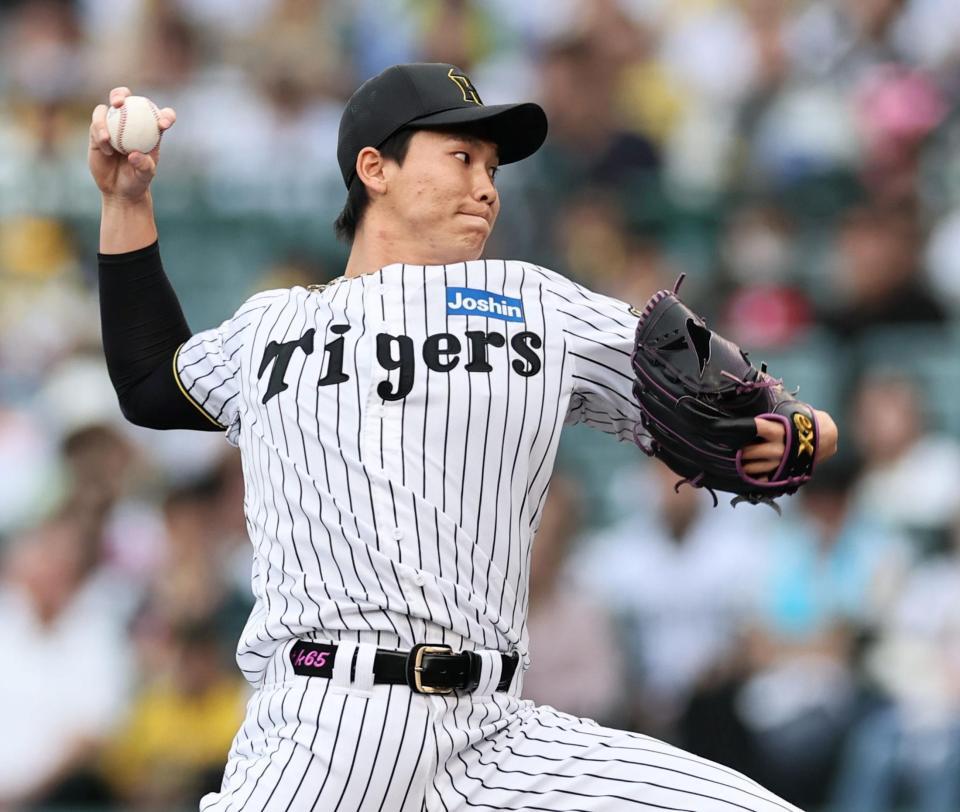 　６回のピンチを無失点に抑える湯浅（撮影・田中太一）