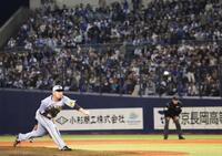 　８回を無失点に抑えた桐敷（撮影・田中太一）