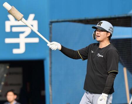 　打撃練習をする楠本（撮影・田中太一）