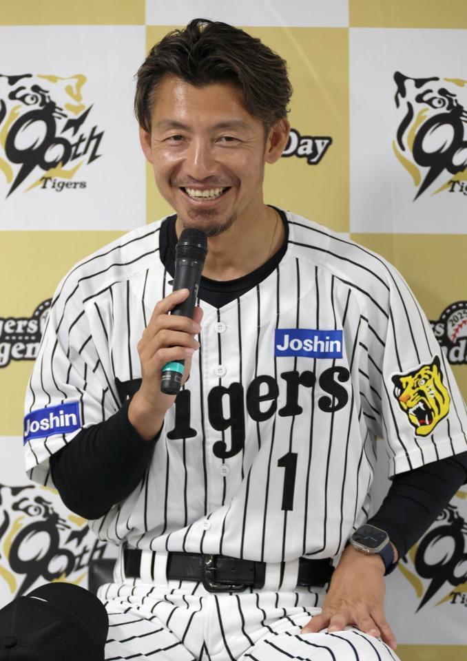 　特別トークショーを行う鳥谷敬氏（撮影・北村雅宏）