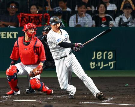 　４回、三ゴロに倒れる大山（撮影・山口登）