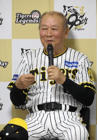　特別トークショーを行う藤田平氏（撮影・北村雅宏）