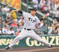 　力投する先発の大竹（撮影・西田忠信）