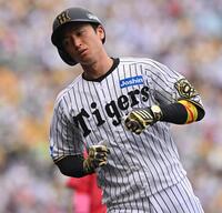 　３回、一ゴロに倒れる近本（撮影・西田忠信）