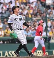 　４回、末包に先制犠飛を許す伊原（撮影・西田忠信）