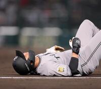 　４回、二塁打を放ち、三塁を狙ったがタッチアウトになった中山