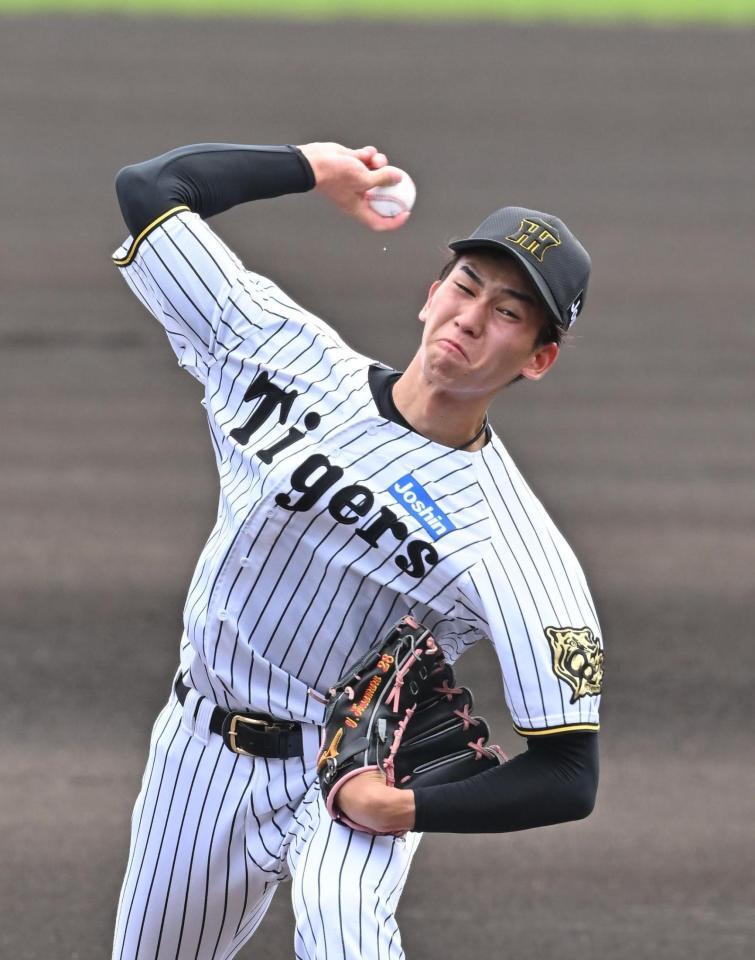 　力投する先発の今朝丸（撮影・西田忠信）