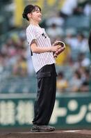 　マウンドに立つ山田杏奈（撮影・田中太一）