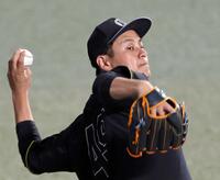 　登板に向けて調整する阪神・大竹耕太郎（撮影・立川洋一郎）