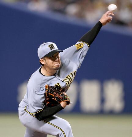 　２回を無失点に抑える岩貞（撮影・田中太一）