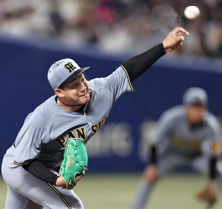 　先発し、投げ込む伊原（撮影・田中太一）